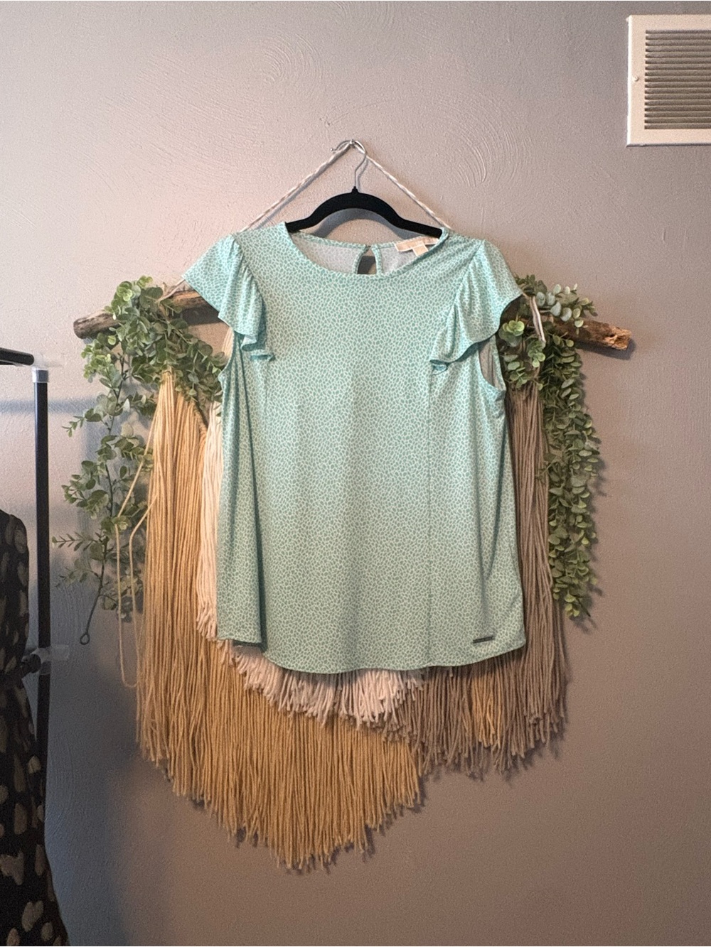 Michael Korda Mint Flutter Sleeve Women's Top